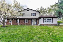 Pre-foreclosure in  Schuette Ln Henderson, KY 42420