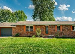 Pre-foreclosure in  Lightfoot Ln Madisonville, KY 42431