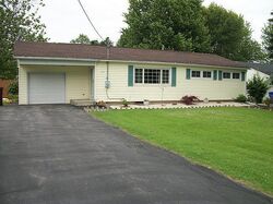 Pre-foreclosure in  Trabold Rd Rochester, NY 14624
