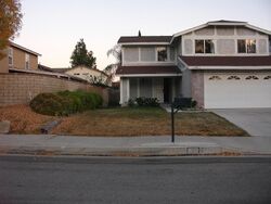 Pre-foreclosure in  Hyssop Ln Santa Clarita, CA 91350