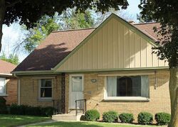 Pre-foreclosure in  W Van Beck Ave Milwaukee, WI 53220