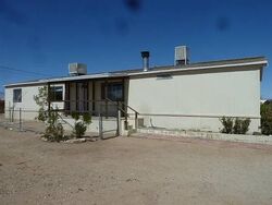 Pre-foreclosure in  Porter St Ridgecrest, CA 93555