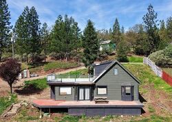 Pre-foreclosure in  Shipley Ter Prospect, OR 97536