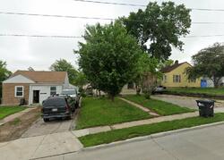 Pre-foreclosure in  S 30th St Omaha, NE 68107