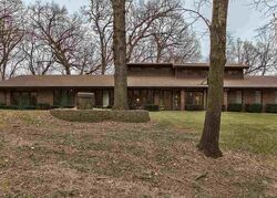Pre-foreclosure in  Bennie Day Rd Omaha, NE 68152