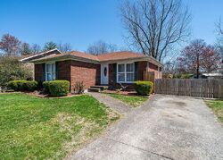 Pre-foreclosure in  Hillside Dr Louisville, KY 40216