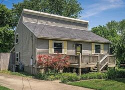 Pre-foreclosure in  Hillcross Ct Louisville, KY 40229