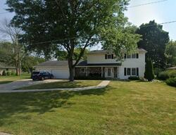 Pre-foreclosure in  Vanden Bergh Pl Green Bay, WI 54311