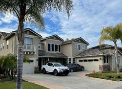 Pre-foreclosure in  Douglaston Gln Escondido, CA 92026