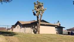 Pre-foreclosure in  Kenora Rd Apple Valley, CA 92308