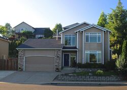 Pre-foreclosure in  Parkside Ct NE Salem, OR 97303