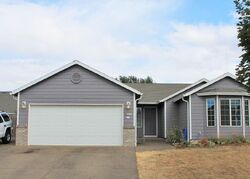 Pre-foreclosure in  Evie Jean St NE Salem, OR 97305