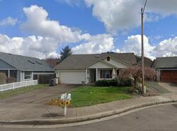 Pre-foreclosure in  Steelhead Ct Lebanon, OR 97355