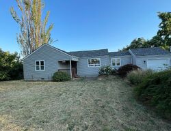Pre-foreclosure in  D St Springfield, OR 97477