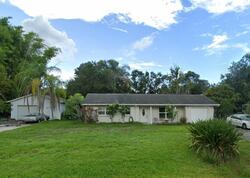  Lucy Ln, Fort Pierce FL