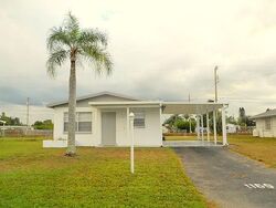  Cherokee Ave, Lehigh Acres FL