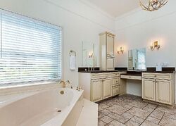 Pre-foreclosure in  W Retta Esplanade Punta Gorda, FL 33950