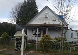 Pre-foreclosure in  W Pioneer St Granite Falls, WA 98252
