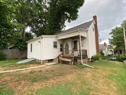 Pre-foreclosure in  Morton Ave Moundsville, WV 26041
