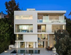 Pre-foreclosure in  Sunset Plaza Dr West Hollywood, CA 90069