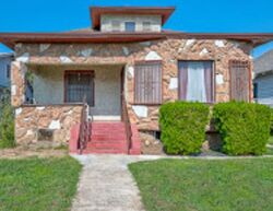 Pre-foreclosure in  E 43rd St Los Angeles, CA 90011