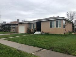 Pre-foreclosure in  W Saginaw Way Fresno, CA 93705
