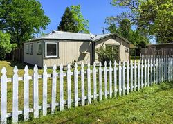 Pre-foreclosure in  Walnut Ave Clearlake, CA 95422