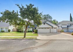 Pre-foreclosure Listing in Gum Cir SIMI VALLEY, CA 93065