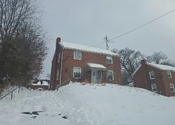  E Moody Ave, New Castle PA