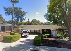 Pre-foreclosure in  Sumac Dr Ojai, CA 93023