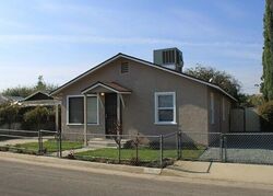 Pre-foreclosure in  Douglas St Porterville, CA 93257