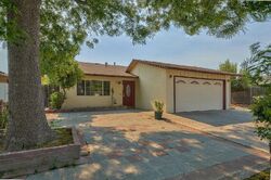  Willow Dr, Hollister CA