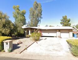 Pre-foreclosure in  E Onyx Ave Paradise Valley, AZ 85253
