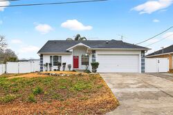 Pre-foreclosure in  SE 51st Ter Summerfield, FL 34491