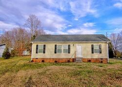  Taylor St, Yadkinville NC