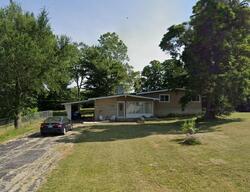 Pre-foreclosure in  Eastwood Dr Bedford, IN 47421