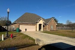 Pre-foreclosure in  Blyth Ave Ponchatoula, LA 70454