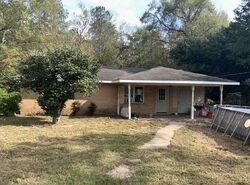 Pre-foreclosure in  Lewis Rd Deridder, LA 70634