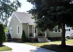 Pre-foreclosure in  Homeside Ave Toledo, OH 43612