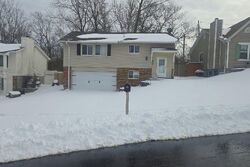 Pre-foreclosure in  Dartmouth Dr Saint Charles, MO 63303