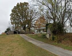 Pre-foreclosure in  BILLY ZACHARY RD Byrdstown, TN 38549