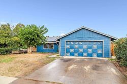 Pre-foreclosure in  LUCERO DR Sacramento, CA 95824