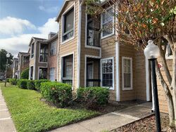 Pre-foreclosure in  Perkinshire Ln Apt Q104 Orlando, FL 32822