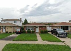 Pre-foreclosure in  Lincoln St Franklin Park, IL 60131