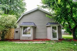 Pre-foreclosure in  EASTWOOD AVE Evansville, IN 47714
