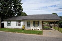  Commercial St, Holcomb MO