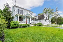 Pre-foreclosure in  Compton St Belford, NJ 07718