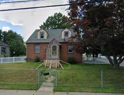 Pre-foreclosure in  Yale Ave Gloucester City, NJ 08030