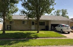 Pre-foreclosure in  Greencliff Dr Englewood, OH 45322
