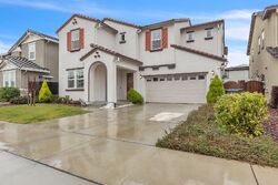 Pre-foreclosure in  Macabee Dr Lathrop, CA 95330